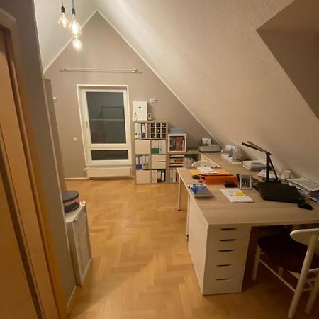 Gemütliches Zimmer im Dachgeschoss Witten an der Ruhr Exterior foto